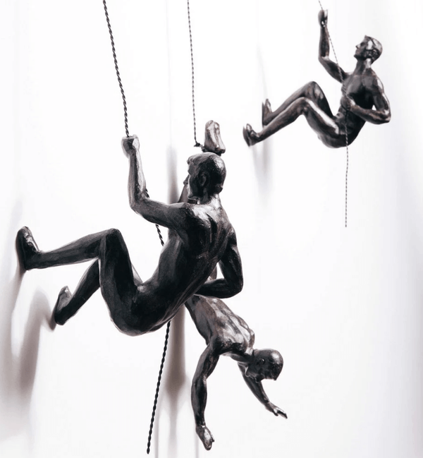Wandskulptur ClimbArtis | Symbol für Stärke & Wachstum | Handgefertigt aus Harz & Eisendraht