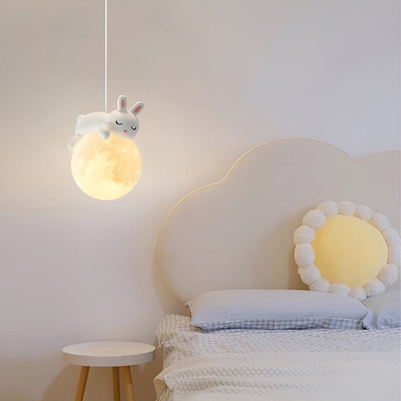 Kinder-Deckenlampe Mondolino | LED Hängelampe mit Mond & Tieren | Dimmbar & Energieeffizient | Für 3–5 m² Räume