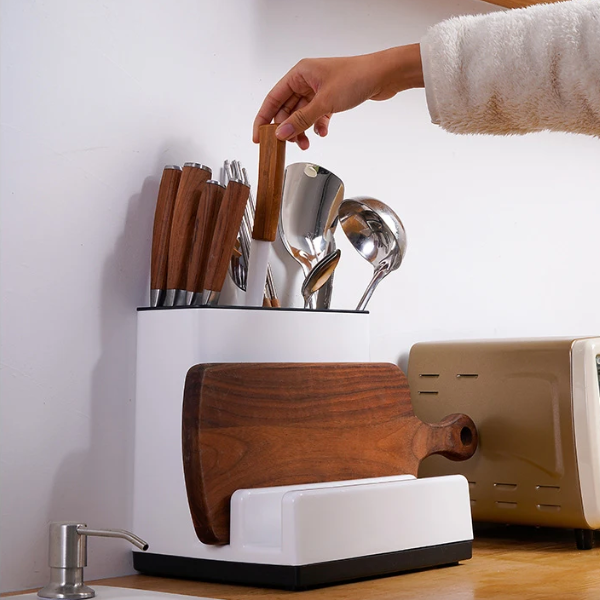 PureKitchen – Hygiene- und Ordnungslösungen für Besteck