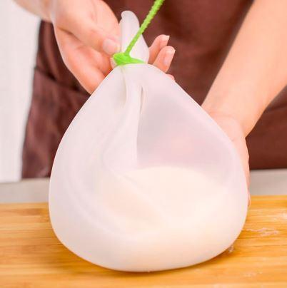 CleanBake – Teigkneten ohne Verschmutzungen!