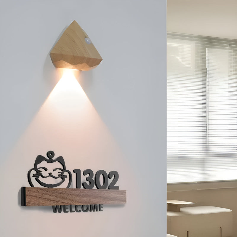 LumoSense LED Nachtlicht | Bewegungsmelder & Wiederaufladbar | Selbstklebend | Warmweiß