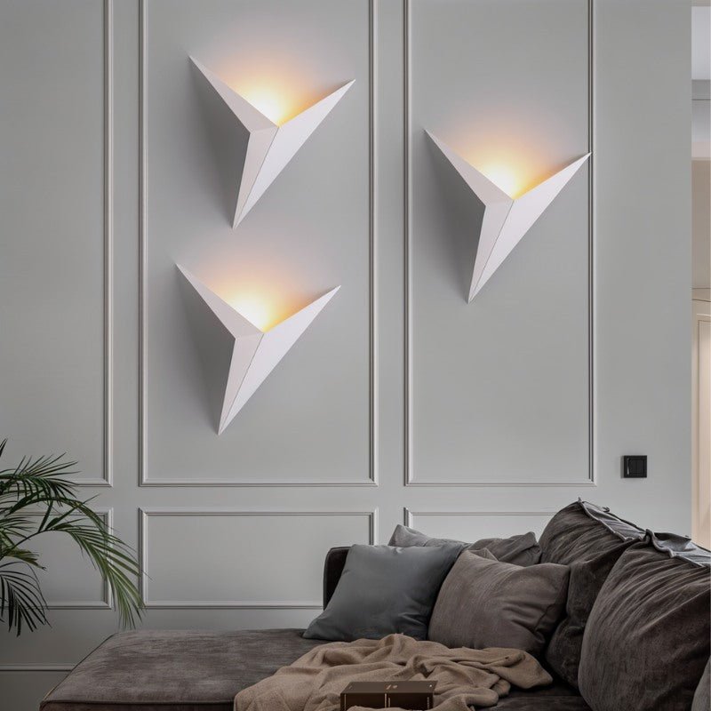 Lucenno Moderne Wandleuchte | Warmweißes LED-Licht | Metall & Glas | 30×20 cm | 8W Energiesparend