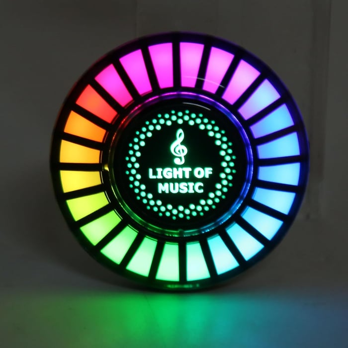 GlowRide FX – Veredeln Sie Ihr Auto mit Musik, Licht und Duft!
