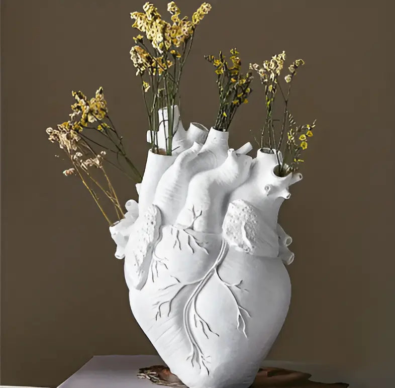 Herzvase Amoura | Griechisch-inspiriertes Design | Hochwertiges Kunstharz | In vielen Farben erhältlich