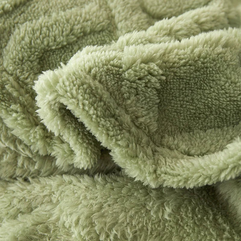 Lammwolldecke WoolAura | Zweiseitig Verdickt | Flanell & Lammwolle | Weich & Warm