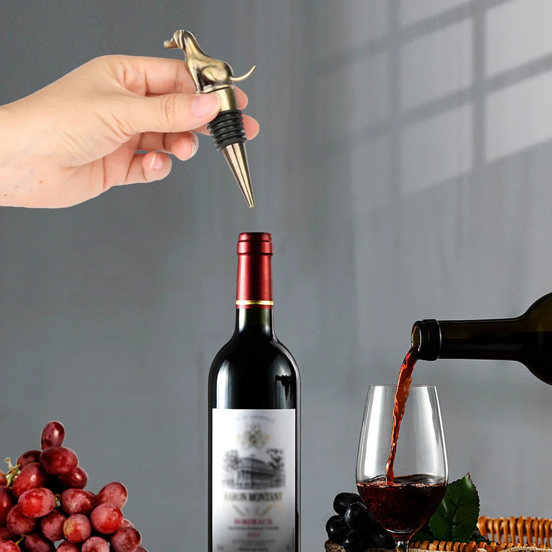 VinoTails Weinverschluss Hund | Luftdicht & Wiederverwendbar | Dekorativ & Geschenkfertig | Für Standardflaschen
