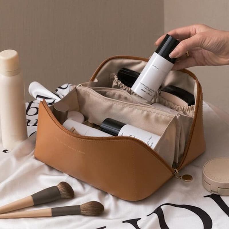 GlamNest – Der smarte Organizer für deine Make-up Essentials!