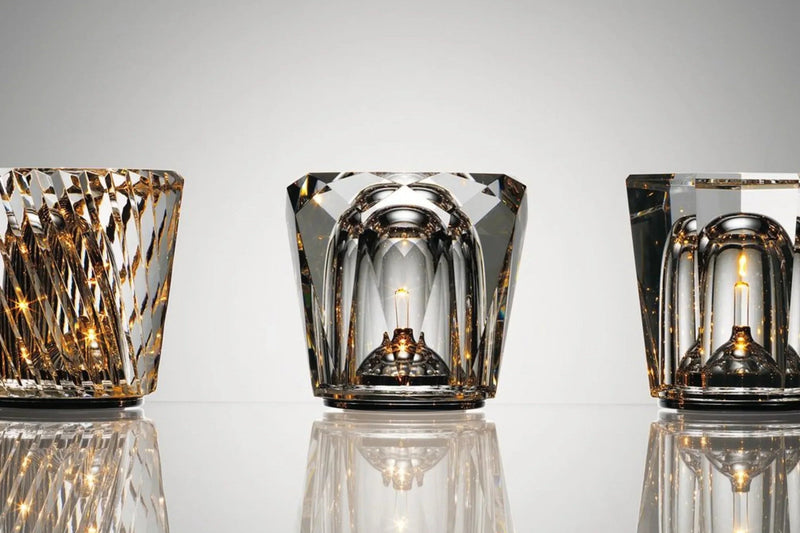 Kristall Tischlampe VÉLORIA | Diamantoptik & 360° Lichtspiel | Kabellos & USB-Aufladbar | Bis zu 12 Std. Leuchtdauer