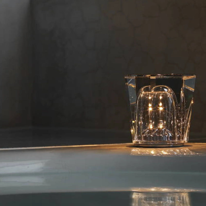 Kristall Tischlampe VÉLORIA | Diamantoptik & 360° Lichtspiel | Kabellos & USB-Aufladbar | Bis zu 12 Std. Leuchtdauer