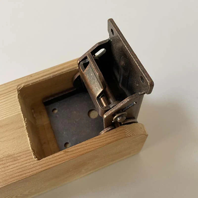 FlexHinge – Klappscharnier für platzsparende Lösungen!