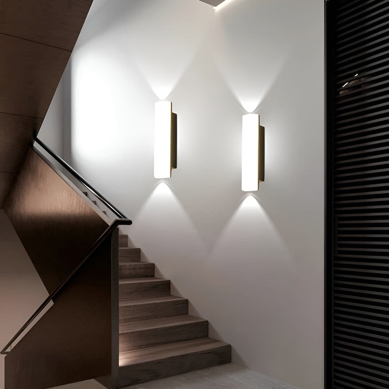 Nordura Außenwandleuchte | Dimmbar & Wetterfest | Skandinavisches Design | LED 19x22 cm