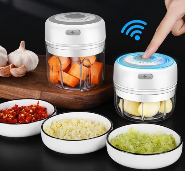 ZerkliX Elektrischer Mini-Zerkleinerer | Kompakt & Wiederaufladbar | BPA-frei & Edelstahlklingen | 150 ml