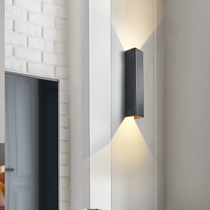Veloria Moderne Außenwandleuchte | Elegantes Design | LED mit 3 Lichtfarben | Hochwertiges Metallgehäuse