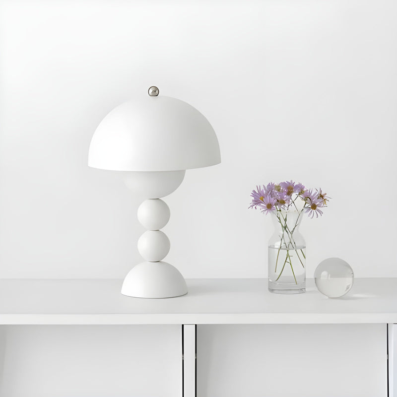 Norlumi Skandinavische LED Tischlampe | Dimmbar | Weißes ABS-Gehäuse | 0–5W | 36V DC | Blumeninspiriertes Design