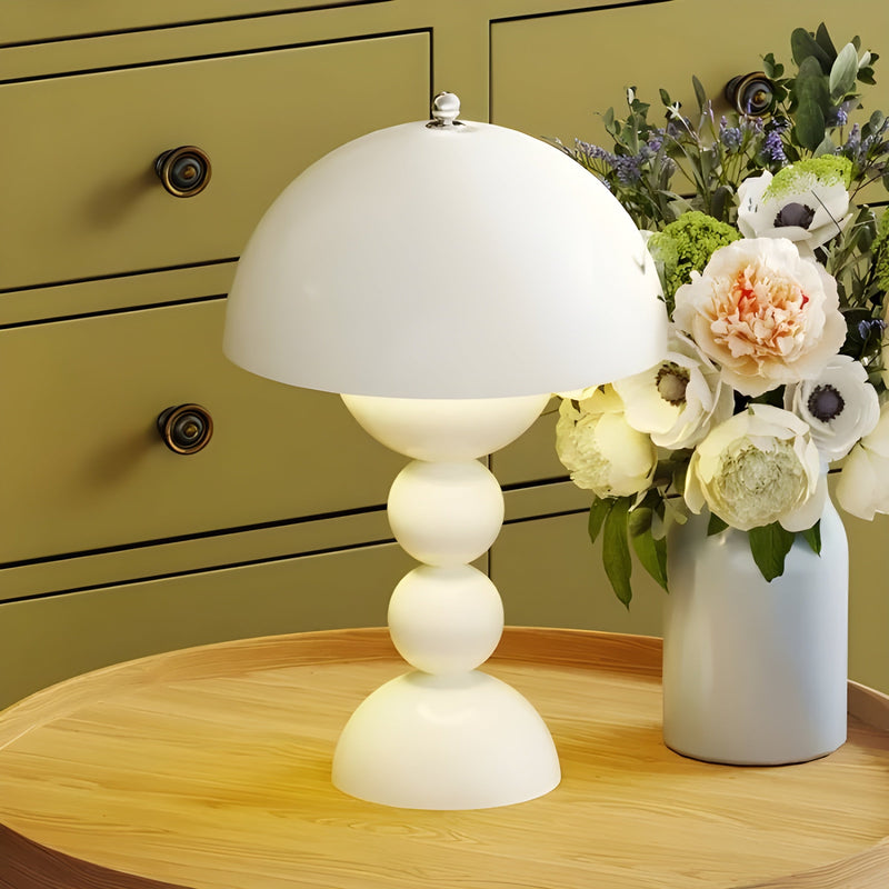 Norlumi Skandinavische LED Tischlampe | Dimmbar | Weißes ABS-Gehäuse | 0–5W | 36V DC | Blumeninspiriertes Design