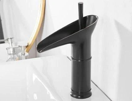 AquaVintura Antiker Wasserfall-Waschtischhahn | Messingarmatur mit Einhandmischer | Warm- & Kaltwasser | Bronzeoptik