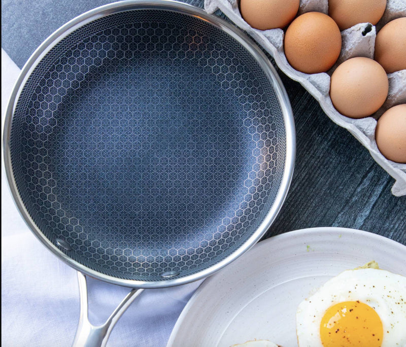 Chefverro Edelstahl-Antihaft-Bratpfanne mit Wabenstruktur | Für alle Herdarten inkl. Induktion | Kratzfest & Spülmaschinengeeignet