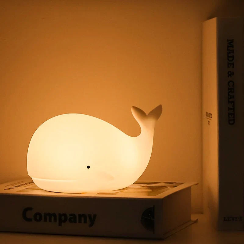 Kinder Nachtlicht WALLYLOON | Farbwechsel LED | Touchsensor | USB | Wal-Design aus Silikon