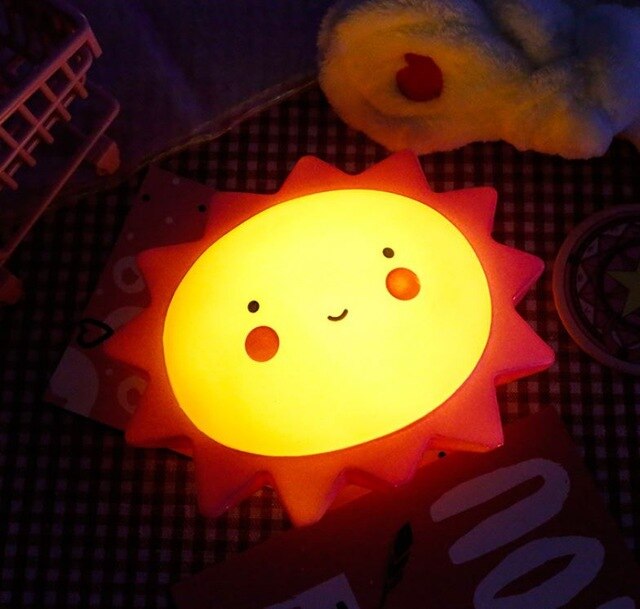 Nachtlicht LumiKind | LED mit Timer | Kinderzimmerlampe Mond, Stern oder Sonne | 15×15 cm | Batteriebetrieben