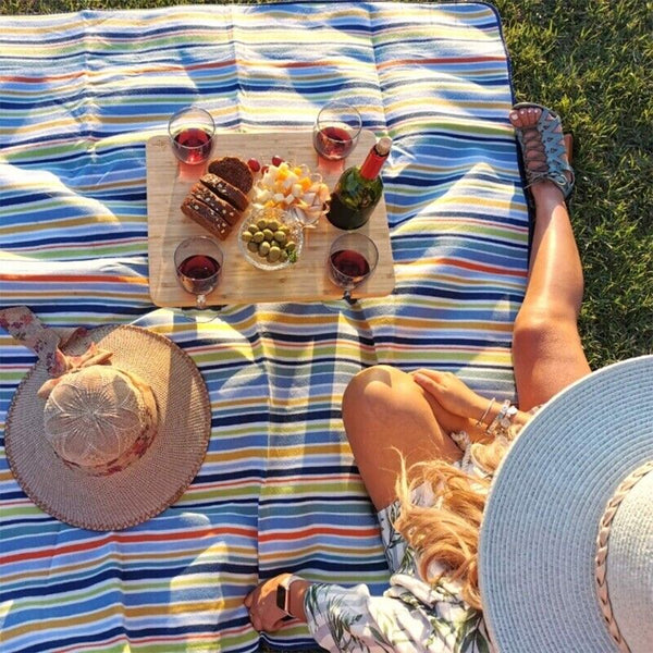Tragbarer Weintisch Vinlora FoldWood | Faltbar & Mobil | Aus Holz | Mit Flaschen- & Glashalter | Für Picknick, Garten & Camping