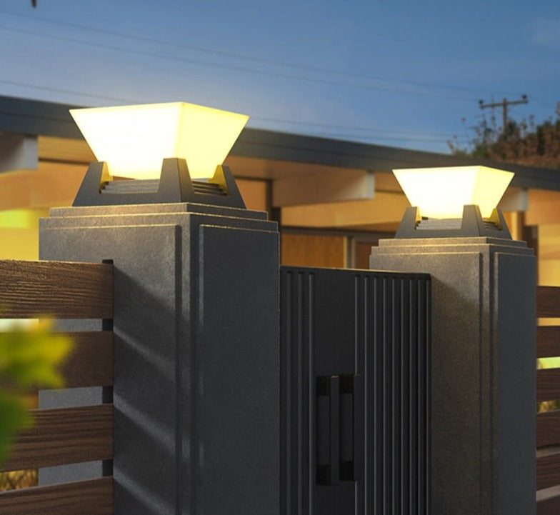 Solar LED Außenwandleuchte SOLVIA | Mit Dämmerungssensor | IP65 Wetterfest | Warm- & Kaltweiß | 28 cm Breite