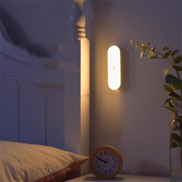 Lumavo LED Wandleuchte mit Bewegungsmelder | Kabellos & Wiederaufladbar | Sicherheit im Dunkeln | 14 cm