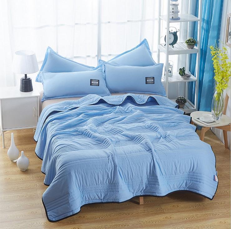 Kühlende Sommerdecke BambooSilk Breeze | Leicht & Atmungsaktiv | Aus Seide & Bambusfaser | Für Heiße Nächte
