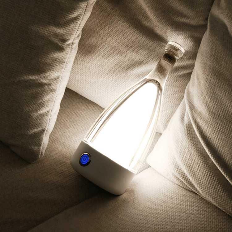 Luvino LED Nachtlicht Weinflaschen-Design | Touch-Dimmer 3-Stufen | USB-Aufladbar | Ø9×23 cm | Glas & Acryl