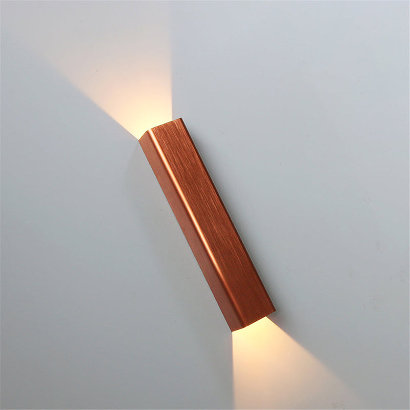 Veloria Moderne Außenwandleuchte | Elegantes Design | LED mit 3 Lichtfarben | Hochwertiges Metallgehäuse
